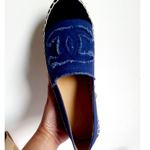 Chanel Blue Black Cap Toe Linen Canvas CC Espadrilles NIB EU38 US7.5Authentic - Picture 12 of 14